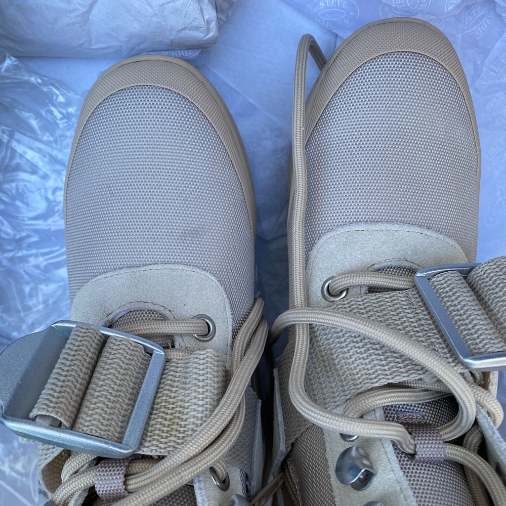 Grady Lug-Sole Booties - Picture 6 of 6